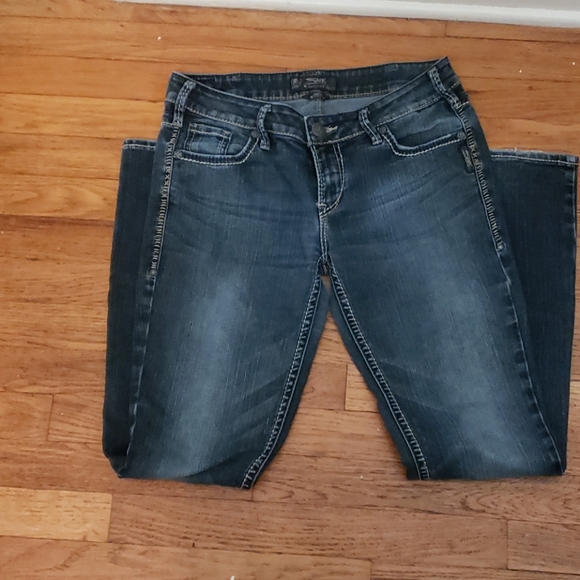 Silver Jeans - Picture 3 of 3